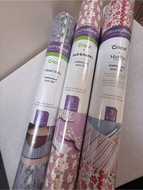 Cricut Patterned Iron-On Vinyl Rolls in Pink and Lavender Mix